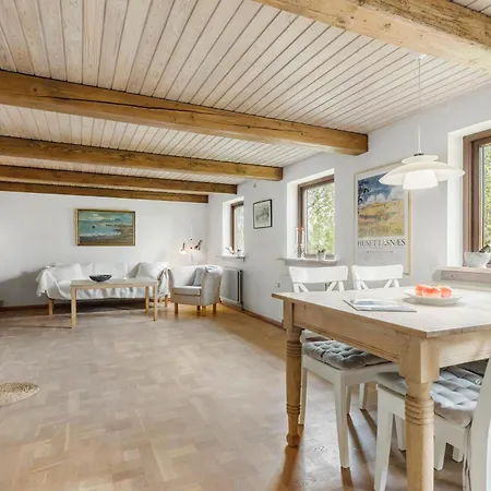 Casa vacanze Awesome In With Kitchen